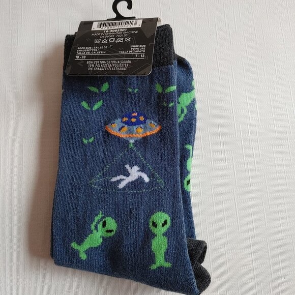 ALIEN Socks BEAM ME UP Extra Terrestrial Comfy Toes FUNKY CREW SOCKS 7-13 - Picture 1 of 5
